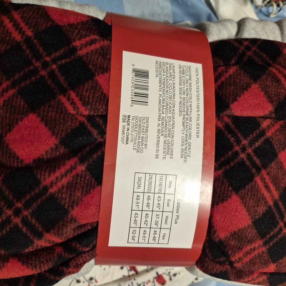 Holiday Style Gray and Red Pajama Set - Picture 2 of 2